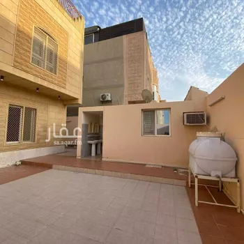 فيلا للإيجار في شارع صدقه بن كثير, حي السامر, مدينة جدة, منطقة مكة المكرمة صورة 2