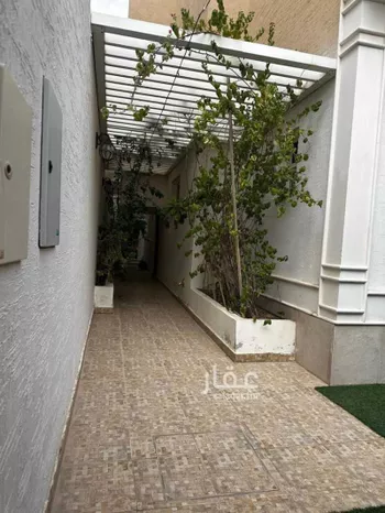 فيلا للبيع في شارع قطب الدين بن ظهيره, حي القيروان, مدينة الرياض, منطقة الرياض