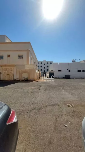 عمارة للبيع في شارع ممر مشاه 2572, حي العزيزية, مدينة المدينه المنوره, منطقة المدينة المنورة صورة 2