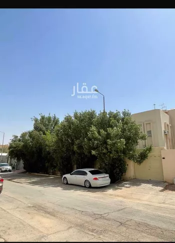 فيلا للبيع في شارع عمر التبريزي, حي الملك فيصل, مدينة الرياض, منطقة الرياض صورة 2