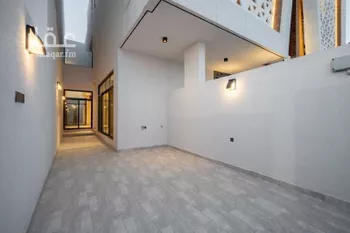 دور للبيع في شارع ابراهيم بن الاحمدي, حي القيروان, مدينة الرياض, منطقة الرياض صورة 3