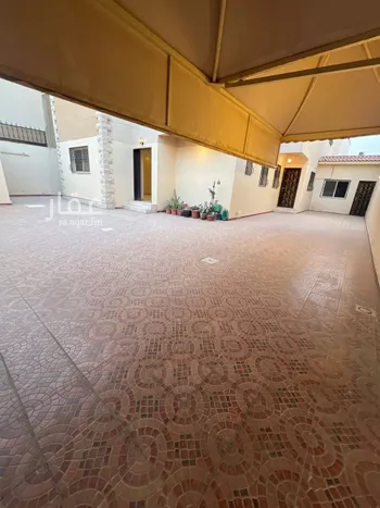 فيلا للبيع في شارع تبراك, حي الملك عبدالله, مدينة الرياض, منطقة الرياض