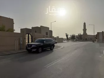 فيلا للبيع في شارع شارع الاغصان 4, مدينة مدينه الجبيل الصناعيه, المنطقة الشرقية صورة 3