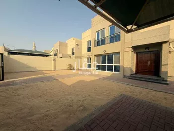فيلا للبيع في شارع شارع الاغصان 2أ, مدينة مدينه الجبيل الصناعيه, المنطقة الشرقية صورة 3