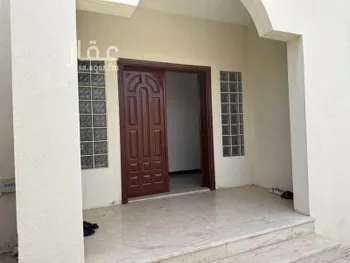 فيلا للبيع في حي نجد الجنوبي, مدينة الجبيل, المنطقة الشرقية صورة 2