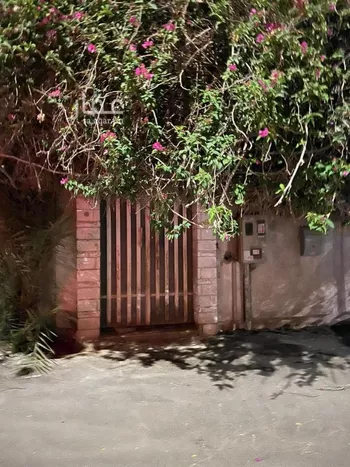 فيلا للبيع في شارع فرات بن حيان, حي الروضة, مدينة الرياض, منطقة الرياض