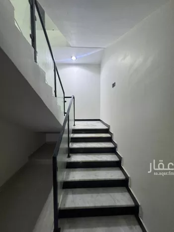 دور للبيع في شارع الرايه, حي الندوة, مدينة الرياض, منطقة الرياض صورة 3