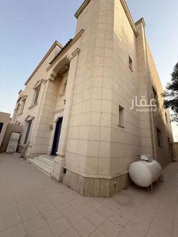 فيلا للبيع في شارع محمد آل عبدالقادر, حي الحمراء, مدينة الرياض, منطقة الرياض صورة 2