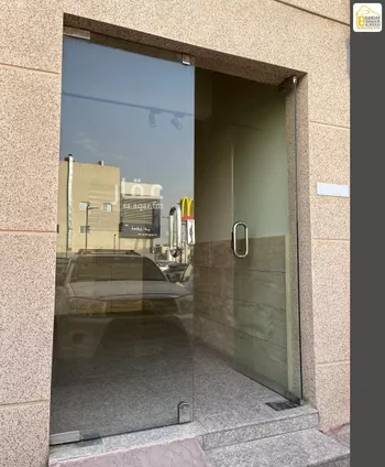 مكتب تجاري للإيجار في شارع انس بن مالك, حي النرجس, مدينة الرياض, منطقة الرياض صورة 3