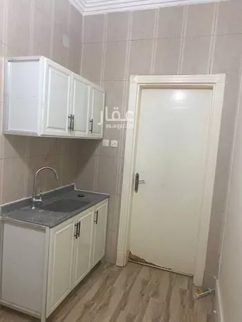شقة للإيجار في شارع تدمر, حي الحمراء, مدينة الرياض, منطقة الرياض صورة 3