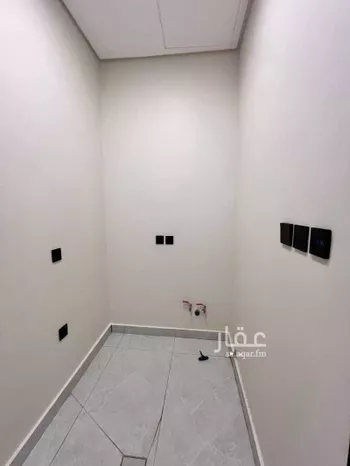 دور للبيع في شارع الامير هذلول بن عبدالعزيز, حي الملك فهد, مدينة الرياض, منطقة الرياض صورة 5