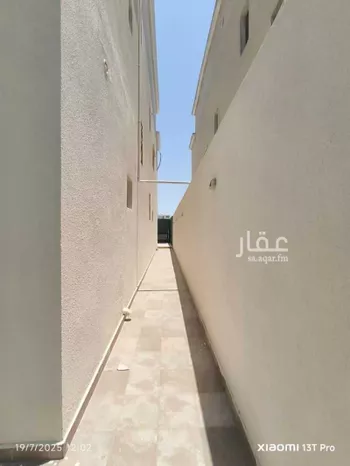 فيلا للبيع في شارع تميم الدارى, حي طيبة, مدينة الدمام, المنطقة الشرقية صورة 3