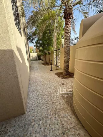 فيلا للبيع في شارع الشهادة, حي الشعلة, مدينة الدمام, المنطقة الشرقية صورة 2