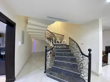 فيلا للبيع في شارع محمد بن كثير, حي المصيف, مدينة عنيزه, منطقة القصيم صورة 5