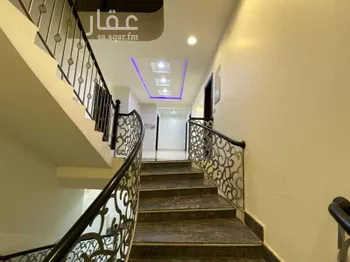 فيلا للبيع في شارع محمد بن كثير, حي المصيف, مدينة عنيزه, منطقة القصيم صورة 4