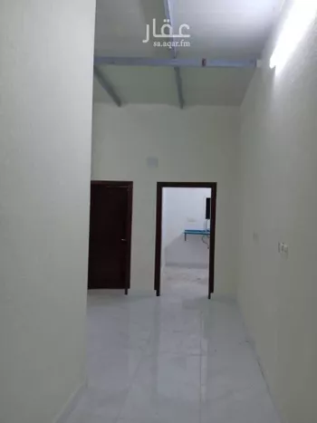 عمارة للبيع في شارع الملك عبدالله بن عبدالعزيز فرعي, حي الأصيفرين, مدينة المدينه المنوره, منطقة المدينة المنورة صورة 2