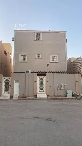 فيلا للبيع في شارع أبي بكر العمري, حي العوالي, مدينة الرياض, منطقة الرياض صورة 2
