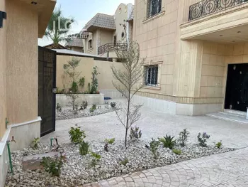 فيلا للإيجار في شارع المزاحمية, حي الربوة, مدينة الرياض, منطقة الرياض صورة 2