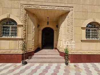 فيلا للبيع في شارع رقم 158 ، حي المونسية ، الرياض ، منطقة الرياض صورة 2