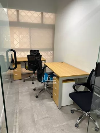مكتب تجاري للإيجار في شارع المعادي, حي الدريهمية, مدينة الرياض, منطقة الرياض صورة 4
