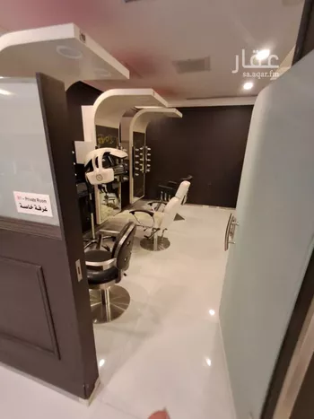 عمارة للإيجار في شارع الأمير ناصر بن فرحان آل سعود, حي الملك سلمان, مدينة الرياض, منطقة الرياض صورة 5