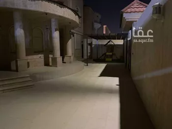 فيلا للبيع في شارع ام حبيب بنت العباس, حي طيبة, مدينة المدينه المنوره, منطقة المدينة المنورة صورة 2