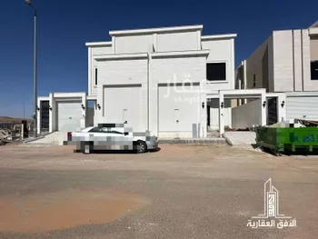 فيلا للبيع في شارع عبد اللطيف بن عبد السلام ريس, حي قرية النيصية, مدينة حائل, منطقة حائل