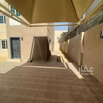 فيلا للإيجار في شارع عائشة الحريمية, حي مطار الملك خالد الدولي, مدينة الرياض, منطقة الرياض صورة 2