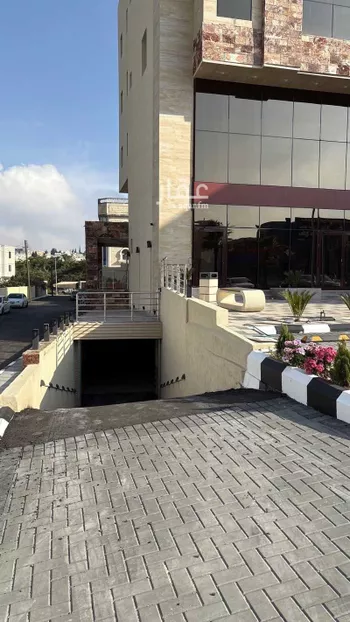 عمارة للإيجار في شارع الملك فهد, حي الأندلس, مدينة ابها, منطقة عسير صورة 3