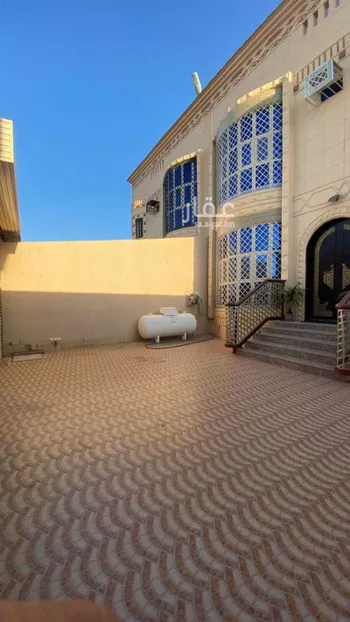 فيلا للبيع في شارع خديجة النهروانية, حي الربوة, مدينة خميس مشيط, منطقة عسير صورة 2