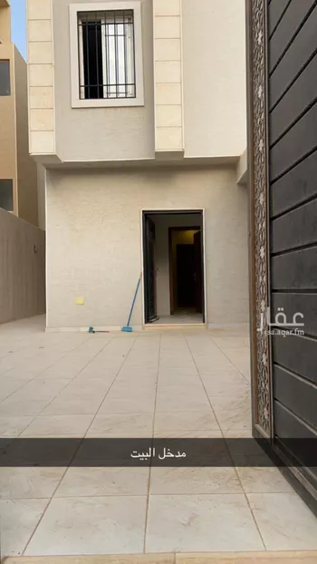 فيلا للبيع في شارع موسي الرازي, حي عكاظ, مدينة الرياض, منطقة الرياض صورة 3