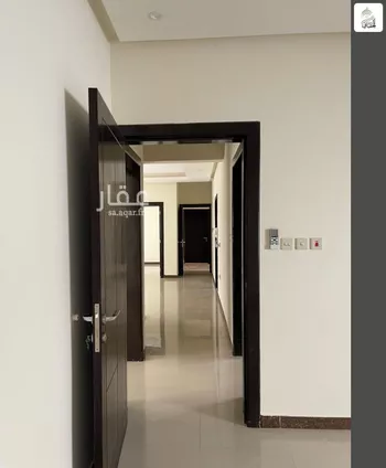 فيلا للبيع في شارع الحبقة, حي النفل, مدينة الرياض, منطقة الرياض صورة 2