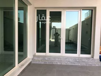 فيلا للإيجار في شارع خزام, حي الملك عبدالله, مدينة الرياض, منطقة الرياض صورة 3