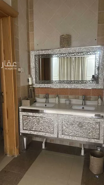 فيلا للبيع في شارع الصبيحية, حي إشبيلية, مدينة الرياض, منطقة الرياض صورة 5