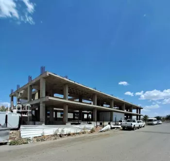 عمارة للبيع في شارع سليم بن عمرو ، حي العزيزية ، المدينة المنورة ، منطقة المدينة المنورة