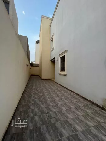 دور للإيجار في شارع إسماعيل بن أبي الغنائم, حي المهدية, مدينة الرياض, منطقة الرياض صورة 2