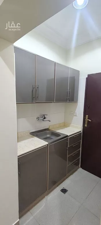 شقة للإيجار في شارع ابي الكرم, حي الضباط, مدينة الرياض, منطقة الرياض صورة 5