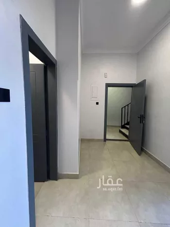 عمارة للبيع في شارع عين الثغرة, حي أم الحمام الشرقي, مدينة الرياض, منطقة الرياض صورة 4
