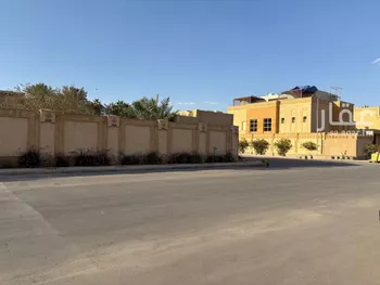 فيلا للبيع في شارع خميس الشعراء, حي المحمدية, مدينة الرياض, منطقة الرياض صورة 2
