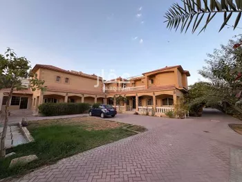 فيلا للبيع في شارع خميس الشعراء, حي المحمدية, مدينة الرياض, منطقة الرياض