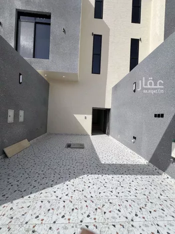 دور للبيع في شارع رقم 28, حي العزيزية, مدينة الرياض, منطقة الرياض صورة 2