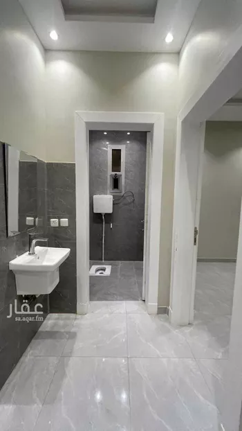 شقة للإيجار في شارع شارع مالك الخدري, حي الجامعة, مدينة ثادق, منطقة الرياض صورة 2