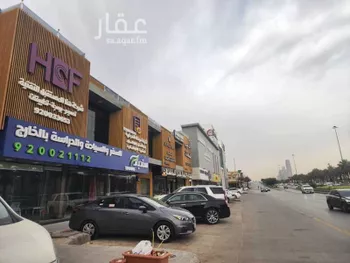 عمارة للإيجار في شارع الطريق الدائري الشمالي الفرعي, حي المصيف, مدينة الرياض, منطقة الرياض صورة 2