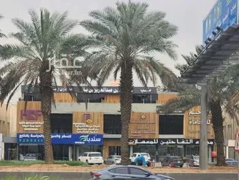 عمارة للإيجار في شارع الطريق الدائري الشمالي الفرعي, حي المصيف, مدينة الرياض, منطقة الرياض صورة 4