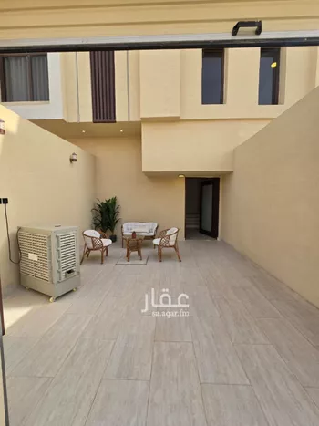 دور للبيع في شارع الحويمة, حي عكاظ, مدينة الرياض, منطقة الرياض صورة 3