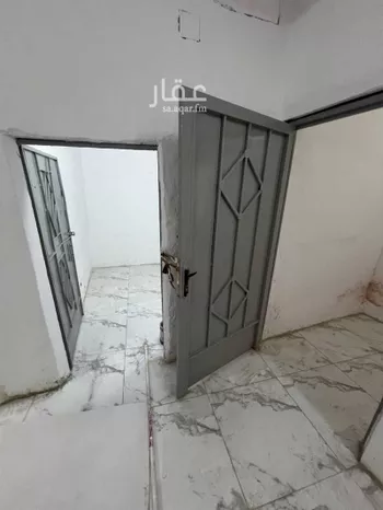 عمارة للبيع في شارع الدخيل, حي العود, مدينة الرياض, منطقة الرياض صورة 3
