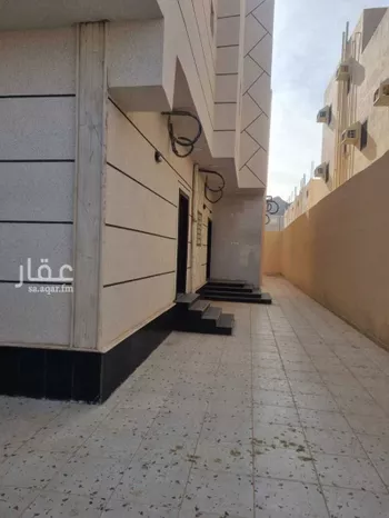 فيلا للبيع في شارع فديك الزبيدي, حي المدينة الصناعية, مدينة المدينه المنوره, منطقة المدينة المنورة صورة 2