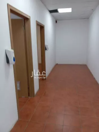 عمارة للإيجار في شارع طريق ديراب الفرعي, حي ديراب, مدينة الرياض, منطقة الرياض صورة 2