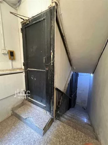 عمارة للبيع في شارع مالك بن عمير, حي الدواسر, مدينة الدمام, المنطقة الشرقية صورة 2