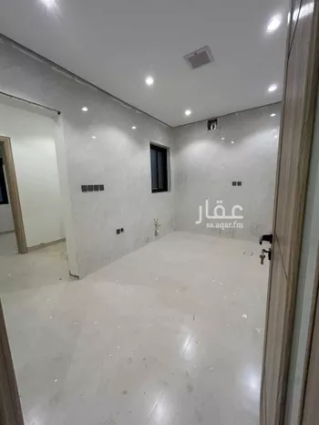 فيلا للبيع في شارع سهل بن العطار, حي الشاطئ الغربي, مدينة الدمام, المنطقة الشرقية صورة 2